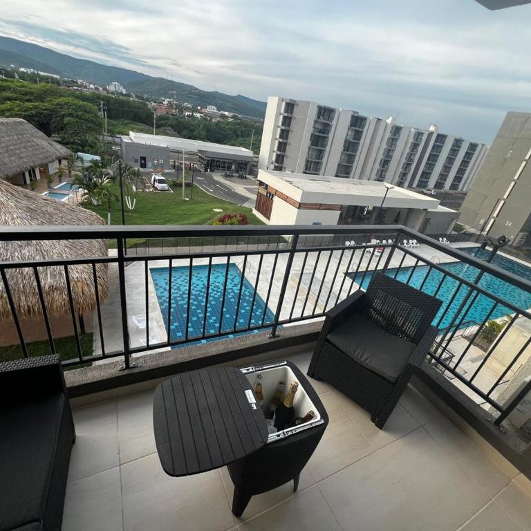 Apto hermoso y confortable - Two-Bedroom Apartment with Pool View - 14