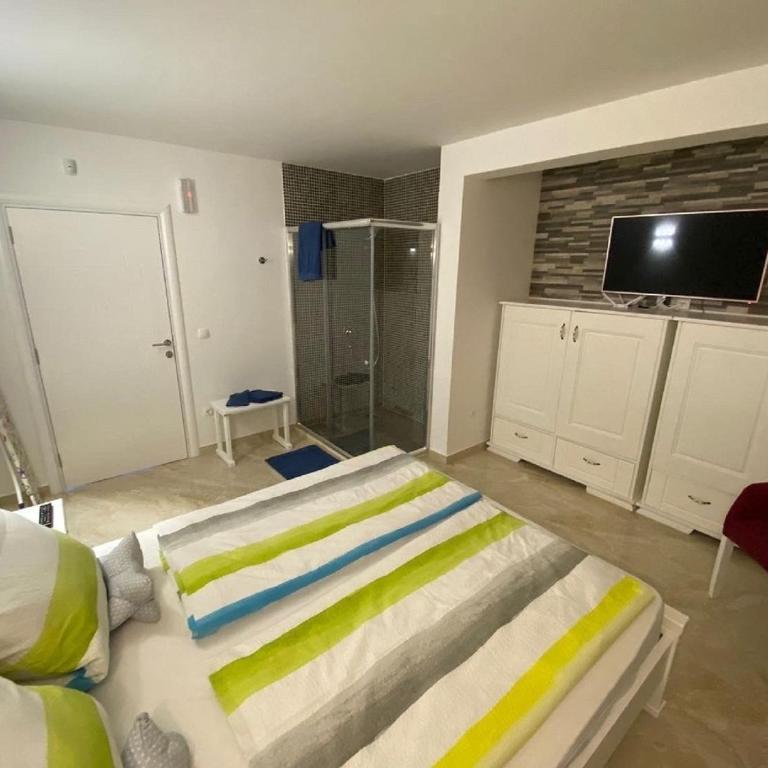 Lux Seky with Pool - Apartment - 5