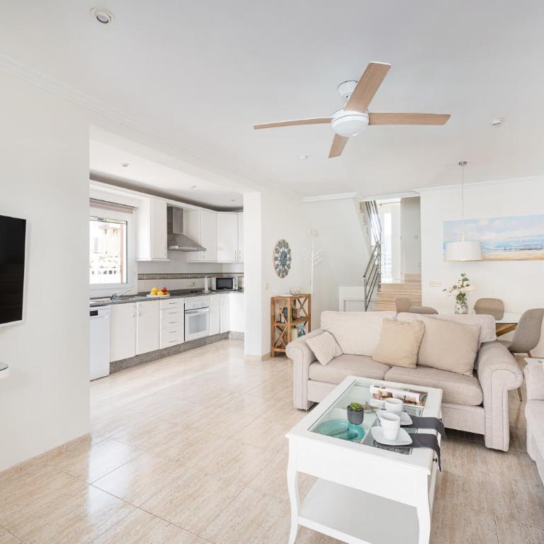 Casa Hawaii - Three-Bedroom House - 6
