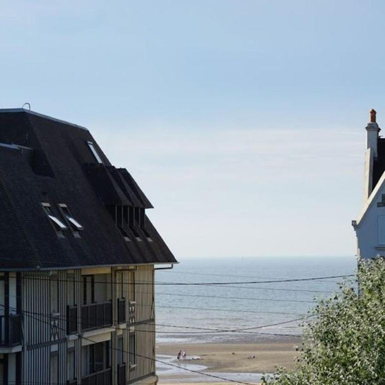 T3 proche plage à Cabourg - Appartement 2 Chambres avec Balcon et Vue sur la Mer - 1