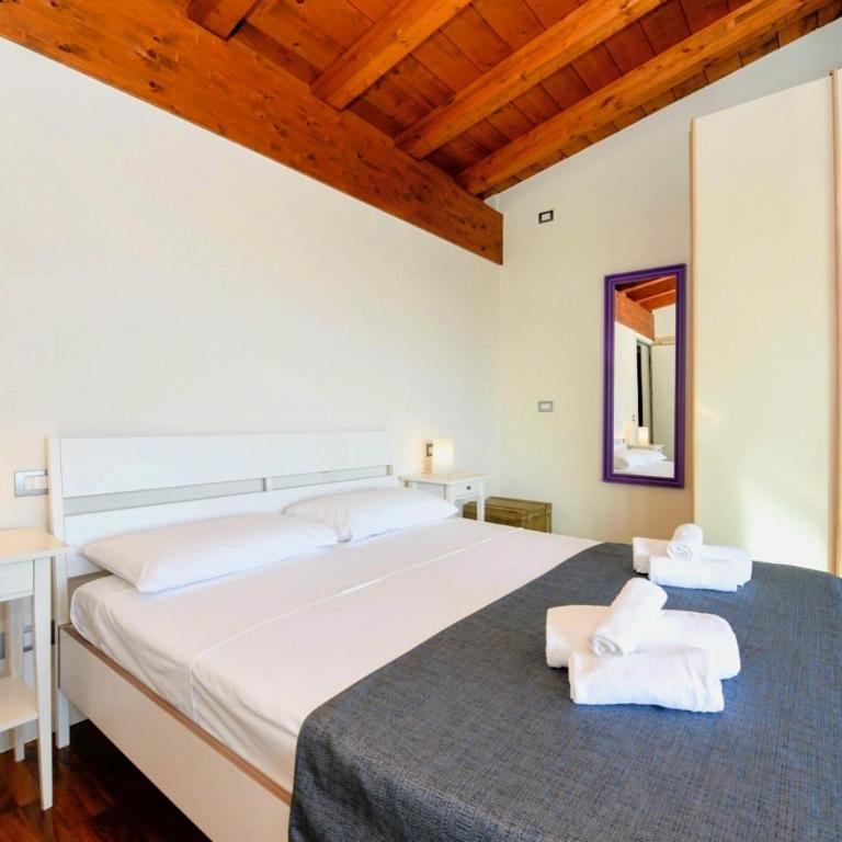 Surfing on the Lake DesenzanoLoft Official Partner Homes & Villas by Marriott Bonvoy - Appartamento con Vista Lago - 25