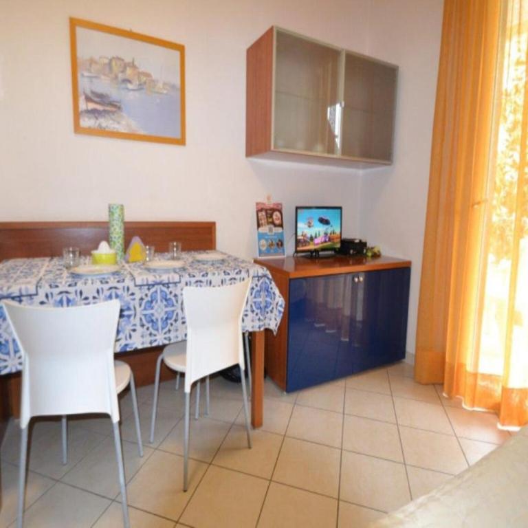 Luminous flat with shared garden next to the sea - Apartment - 8