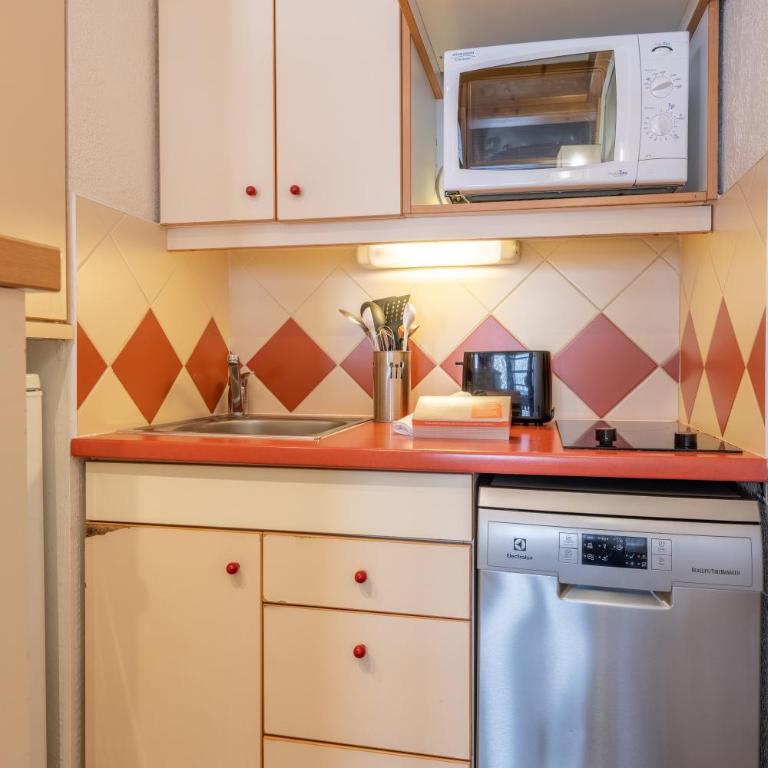 Résidence Pierre & Vacances Les Ravines - Studio avec Mezzanine et Alcôve (6 Personnes) - 8
