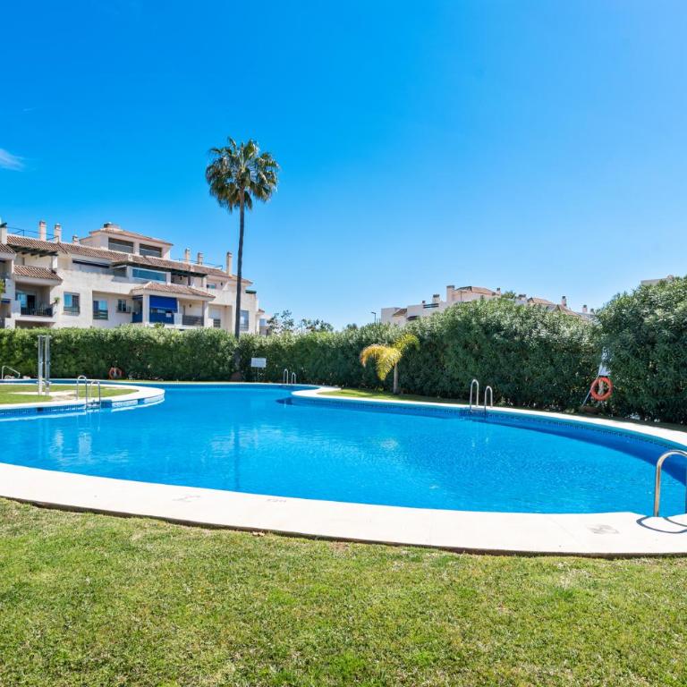 Sunny getaway with pool in Marbella - Ref M54 - Three-Bedroom Apartment - 10
