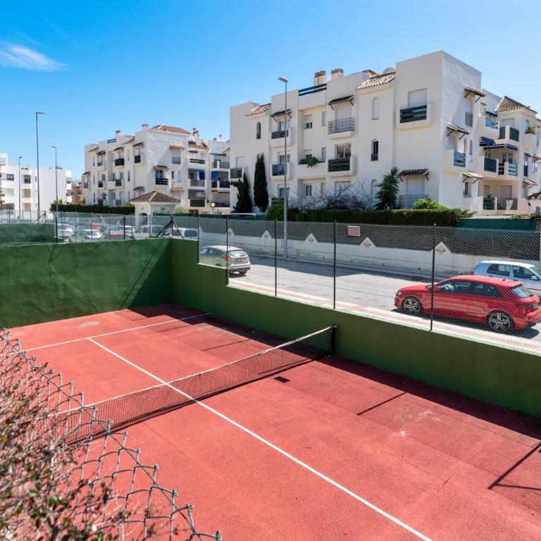 Sunny getaway with pool in Marbella - Ref M54 - Three-Bedroom Apartment - 32