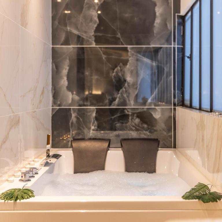 Bliss Triplex - Hyper Centre - Sauna - BBQ - Jacuzzi - LRACANNES - Six-Bedroom Premium Apartment with Sauna and Jacuzzi and Barbecue - 34