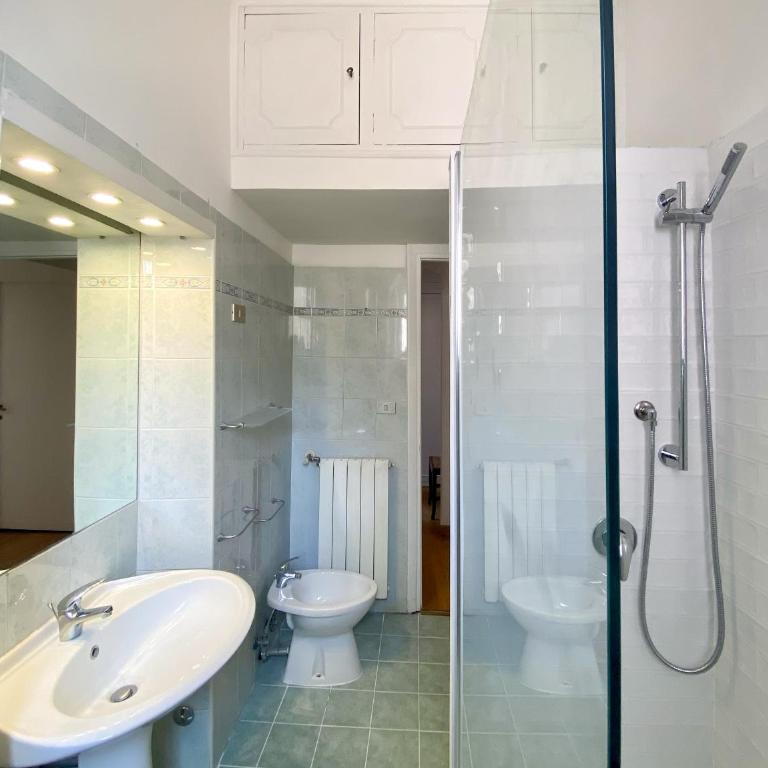 JHHIT - In the heart of Rome near the Colosseum - Appartamento con 2 Camere da Letto - 35