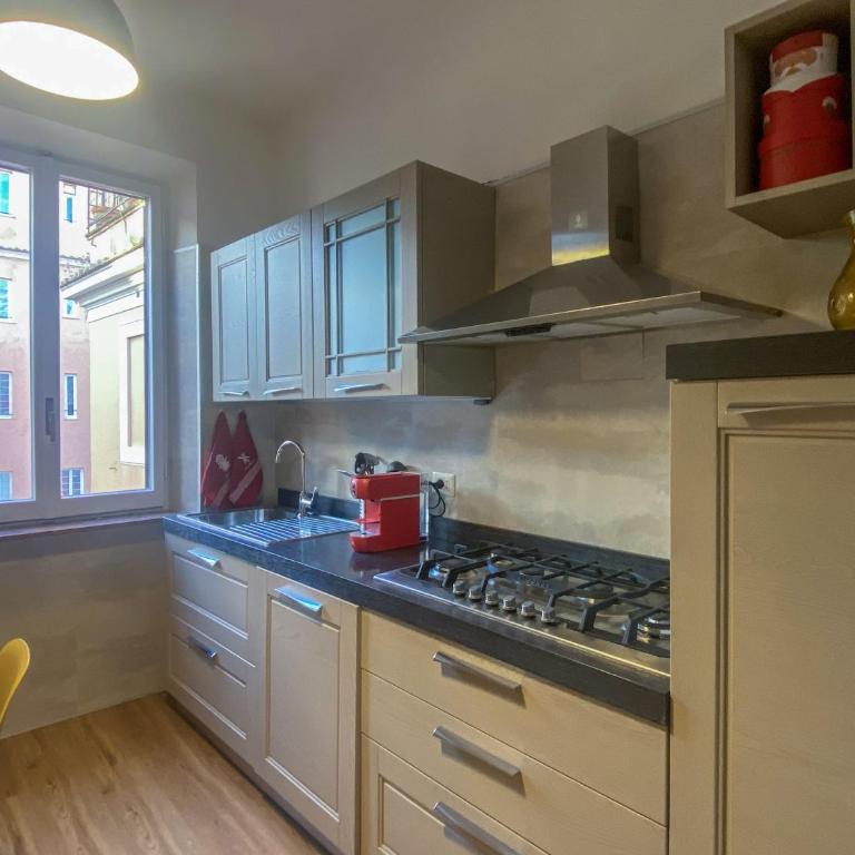 JHHIT - In the heart of Rome near the Colosseum - Appartamento con 2 Camere da Letto - 14