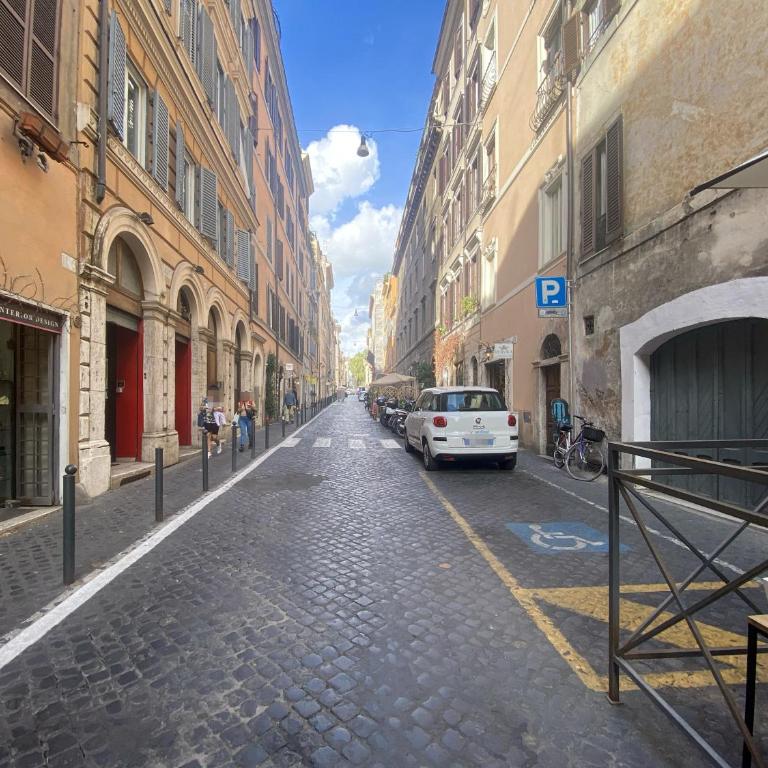 JHHIT - In the heart of Rome near the Colosseum - Appartamento con 2 Camere da Letto - 42