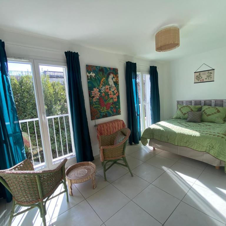Maison 3 chambres, Parking, jardin, climatisation - Maison 3 Chambres - 1