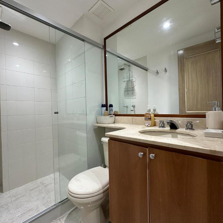 Apartamento en el Poblado junto al cc Santa Fe - Apartamento de 2 dormitorios - 11