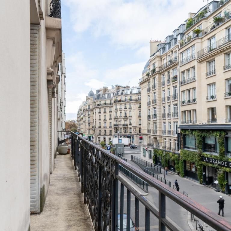 PARIS PASSY Spacieux 2 Chambres Balcon - Appartement 2 Chambres - 21