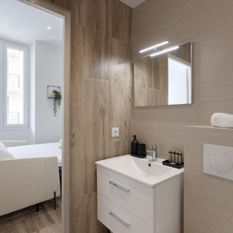 " L'atelier D'André " Center Of Cannes - CONGRES - Plage - Clim - Appartement 1 Chambre - 10