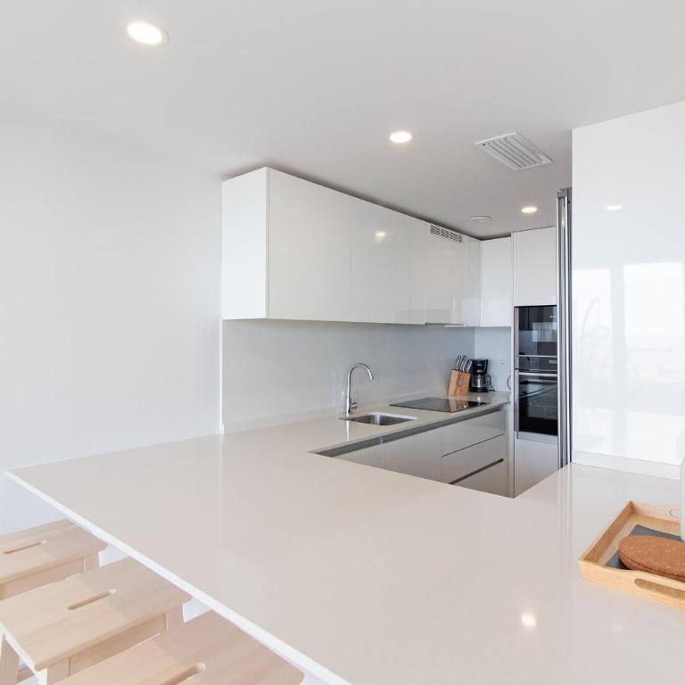 Global Vacacional, Apartamento con vistas al mar, 2 terrazas y piscina en Canet d'en Berenguer - Appartement 3 Chambres - 7
