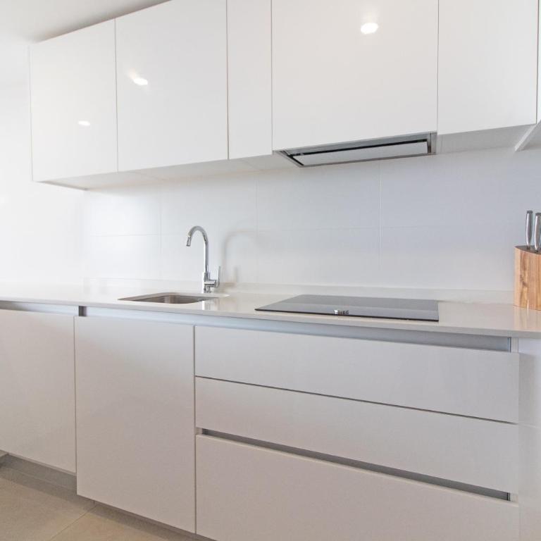 Global Vacacional, Apartamento con vistas al mar, 2 terrazas y piscina en Canet d'en Berenguer - Appartement 3 Chambres - 6