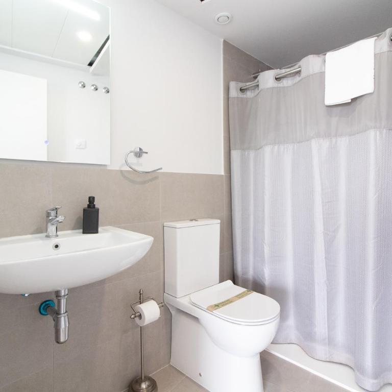 Global Vacacional, Apartamento con vistas al mar, 2 terrazas y piscina en Canet d'en Berenguer - Appartement 3 Chambres - 20