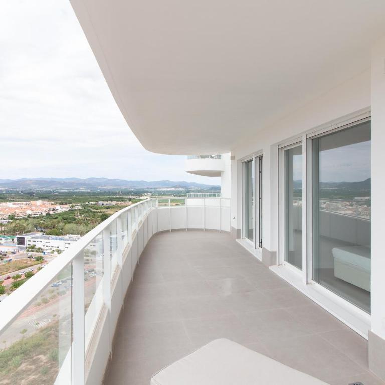 Global Vacacional, Apartamento con vistas al mar, 2 terrazas y piscina en Canet d'en Berenguer - Appartement 3 Chambres - 24
