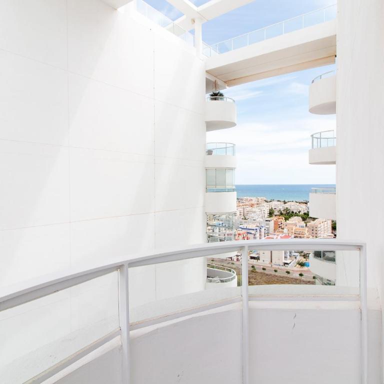 Global Vacacional, Apartamento con vistas al mar, 2 terrazas y piscina en Canet d'en Berenguer - Appartement 3 Chambres - 25