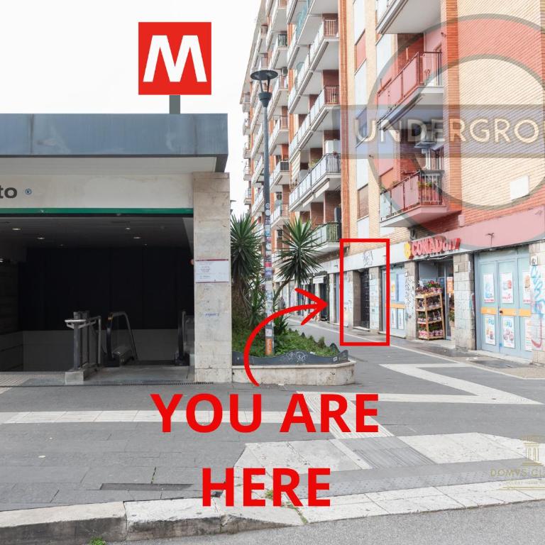 Domvs Clavdia - 7min to Colosseum by Metro, Station under apt, Roma, 6pax, A-C - Appartamento con 3 Camere da Letto - 5