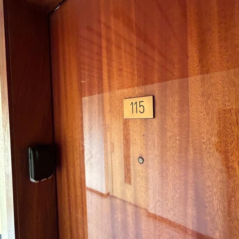 AStudio Lumineux à la plage, situation idéale commerces, bateaux ,restaurant à 20 m , Plage à 50 m, idéal pour un séjour reposant - Appartement 1 Chambre - 14