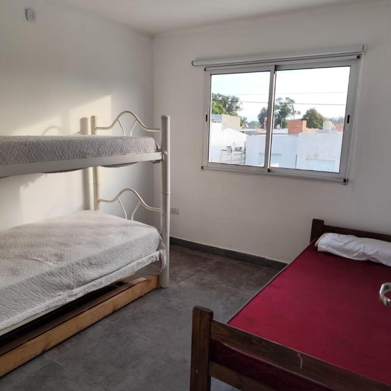 Hermoso depto con pileta en Santa Elena - Two-Bedroom Apartment - 2