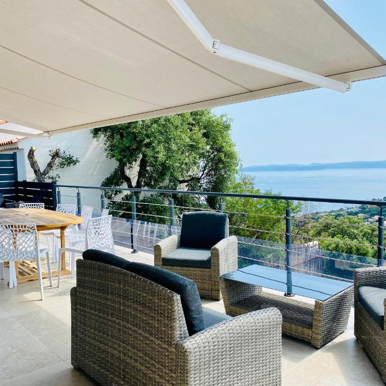Villa Marcelline - Les Issambres Belle vue mer Golfe de Saint Tropez - Maison 5 Chambres - 13