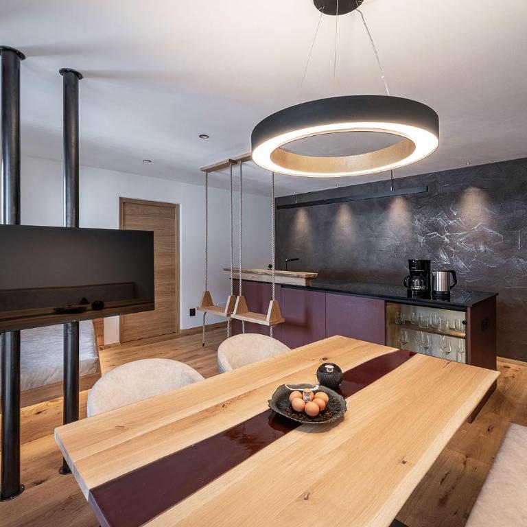 Krahof Dolomites - Urlaub auf dem Bauernhof - Apartment mit 2 Schlafzimmern und Bergblick - 1