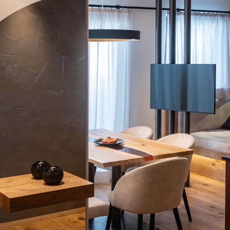 Krahof Dolomites - Urlaub auf dem Bauernhof - Apartment mit 2 Schlafzimmern und Bergblick - 13