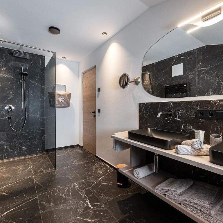 Krahof Dolomites - Urlaub auf dem Bauernhof - Apartment mit 2 Schlafzimmern und Bergblick - 9