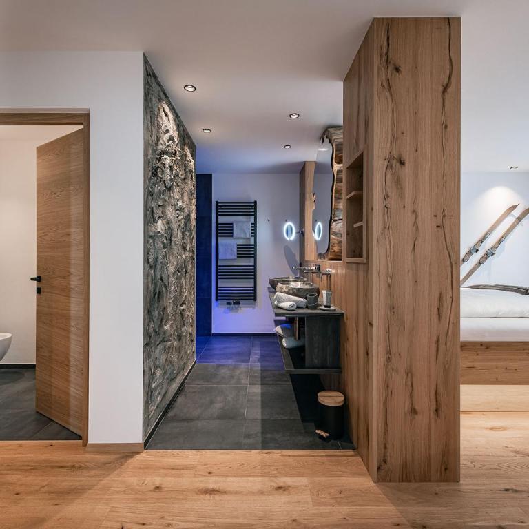 Krahof Dolomites - Urlaub auf dem Bauernhof - Apartment mit 1 Schlafzimmer, Balkon und Bergblick - 20