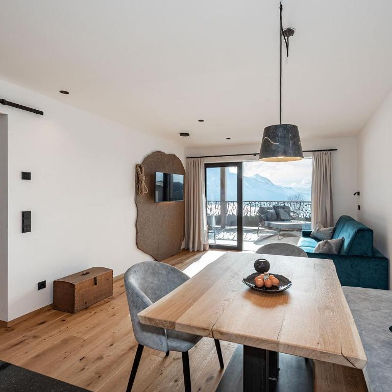Krahof Dolomites - Urlaub auf dem Bauernhof - Apartment mit 1 Schlafzimmer, Balkon und Bergblick - 8