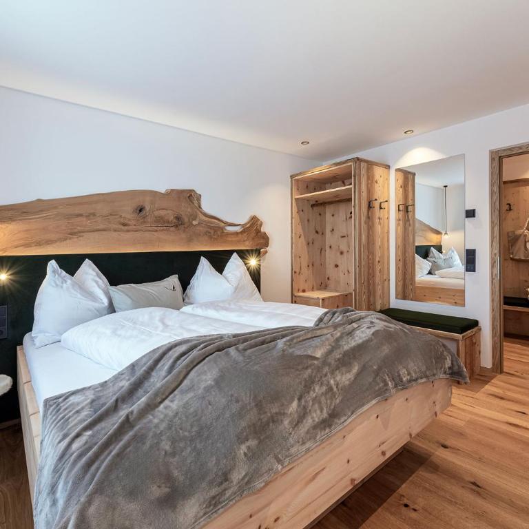 Krahof Dolomites - Urlaub auf dem Bauernhof - Apartment mit 2 Schlafzimmern und Bergblick - 24
