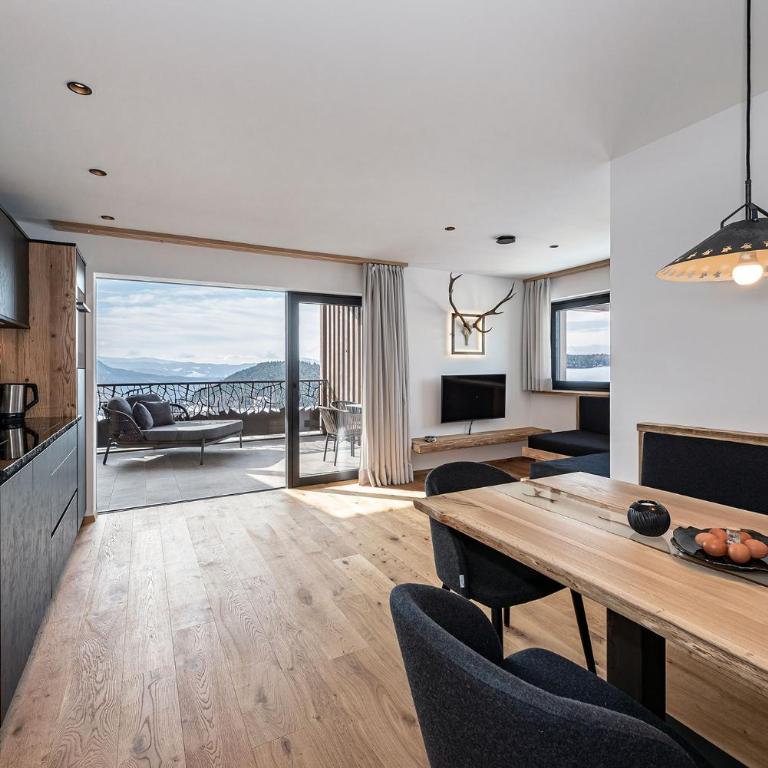 Krahof Dolomites - Urlaub auf dem Bauernhof - Apartment mit 2 Schlafzimmern und Bergblick - 11