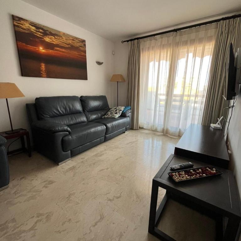 CC8 II by ZANIS - Two-Bedroom Apartment - 8