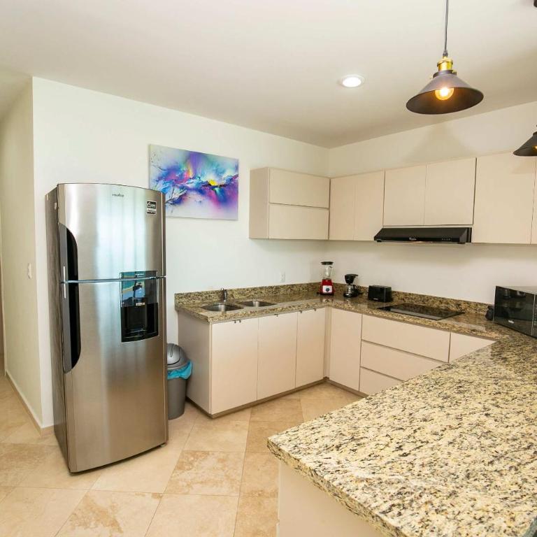 Elegant Condo at Playa Brujas with Ocean View - Apartment - 37