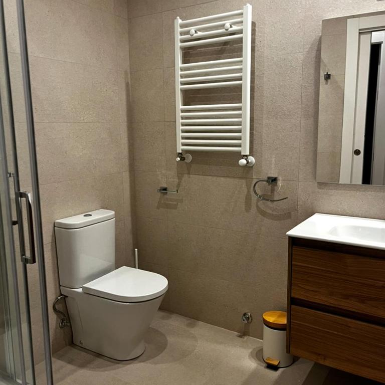 Apartamentos Ovetum - Apartamento de 1 dormitorio con terraza - 3