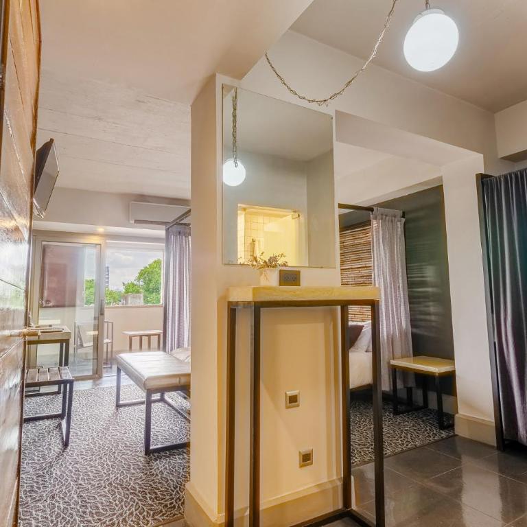 Prodeo Hotel + Lounge - Suite Estándar con 1 cama grande - 5