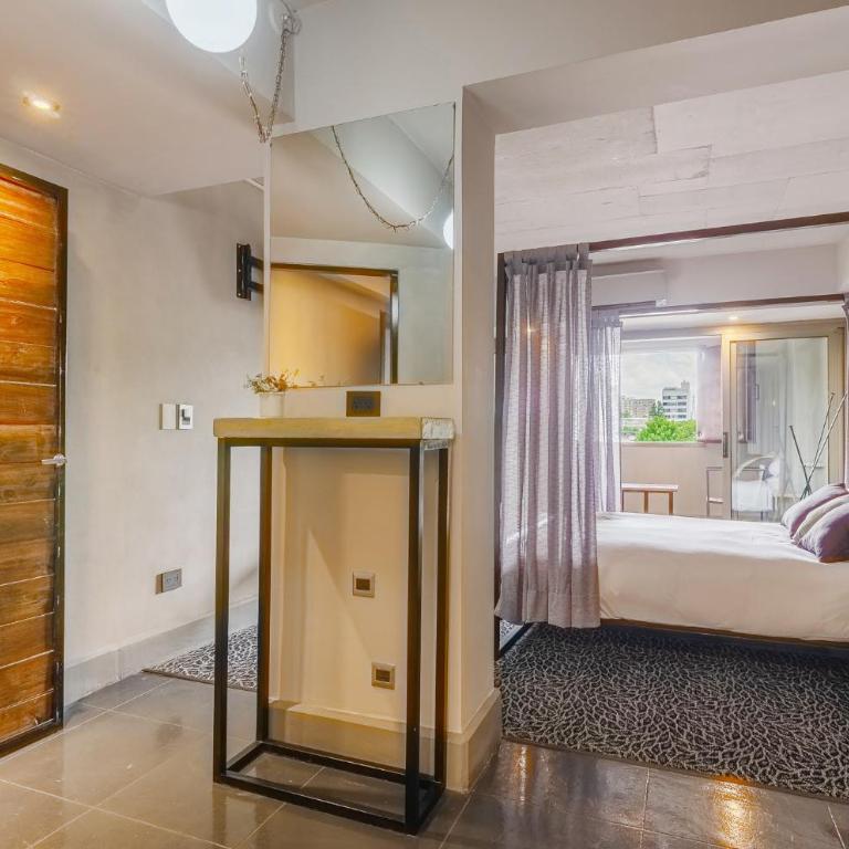 Prodeo Hotel + Lounge - Suite Estándar con 1 cama grande - 4