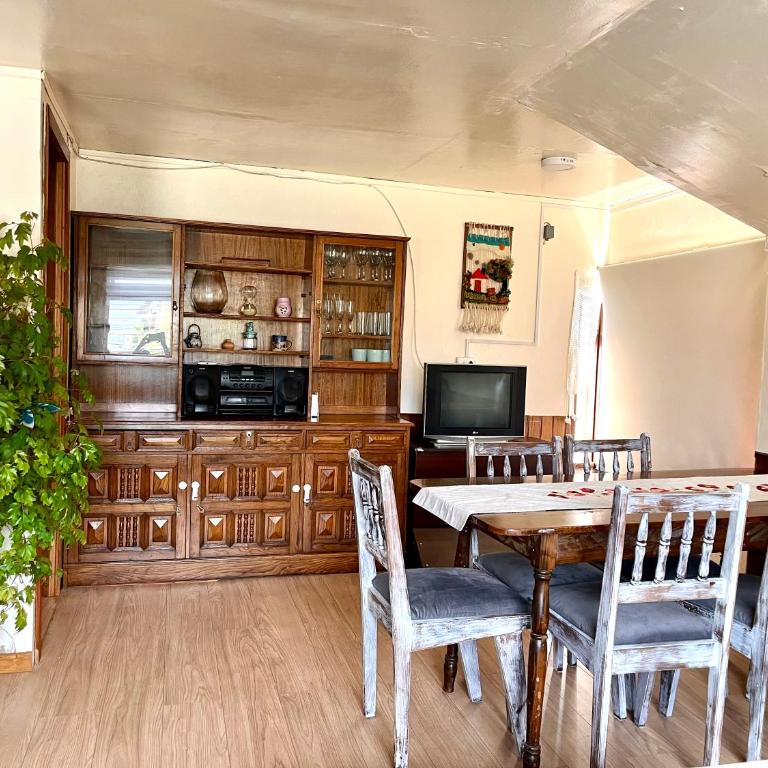 Casa Vintage Puerto Varas - Three-Bedroom House - 1