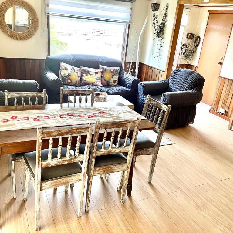Casa Vintage Puerto Varas - Three-Bedroom House - 3