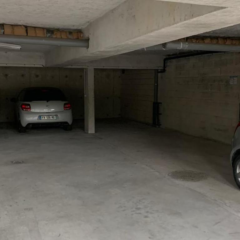 Tys Home, maison spacieuse avec parking - Maison 3 Chambres - 42
