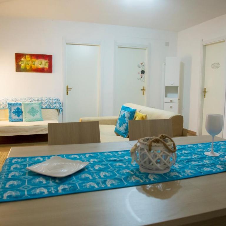 Viale Sardegna - Basement House - Appartamento con 2 Camere da Letto - 2