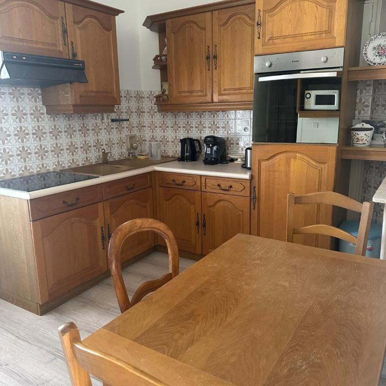 Lumineux 2 pièces haut de villa - Apartment mit 1 Schlafzimmer - 5