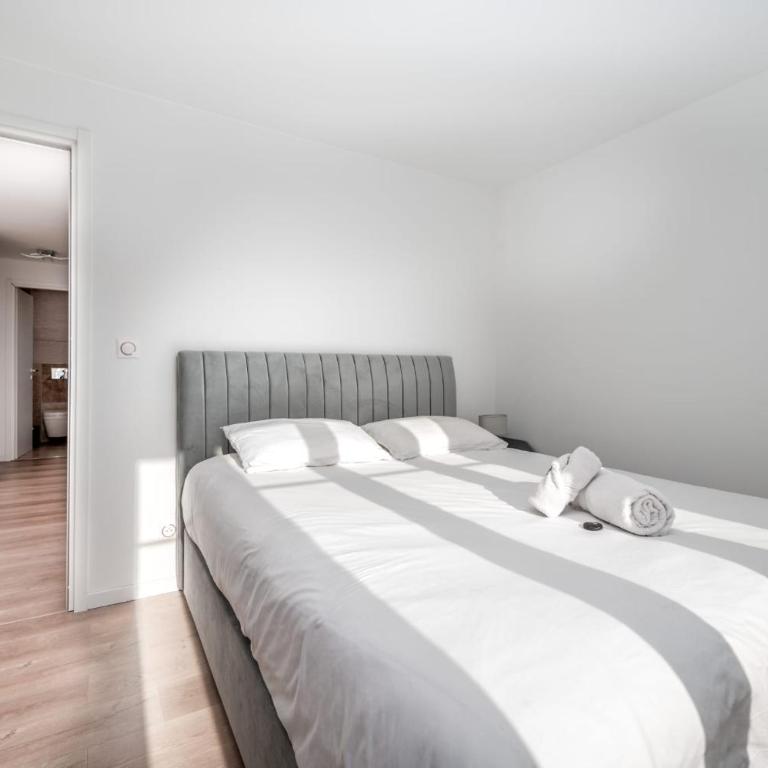 3 pièces cocon dans les hauteurs de Cannes vue mer - Appartement 3 Chambres - 9
