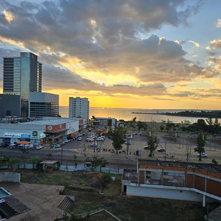 Confortable Departamento en Encarnación - Apartamento de 2 dormitorios con vistas al río - 21