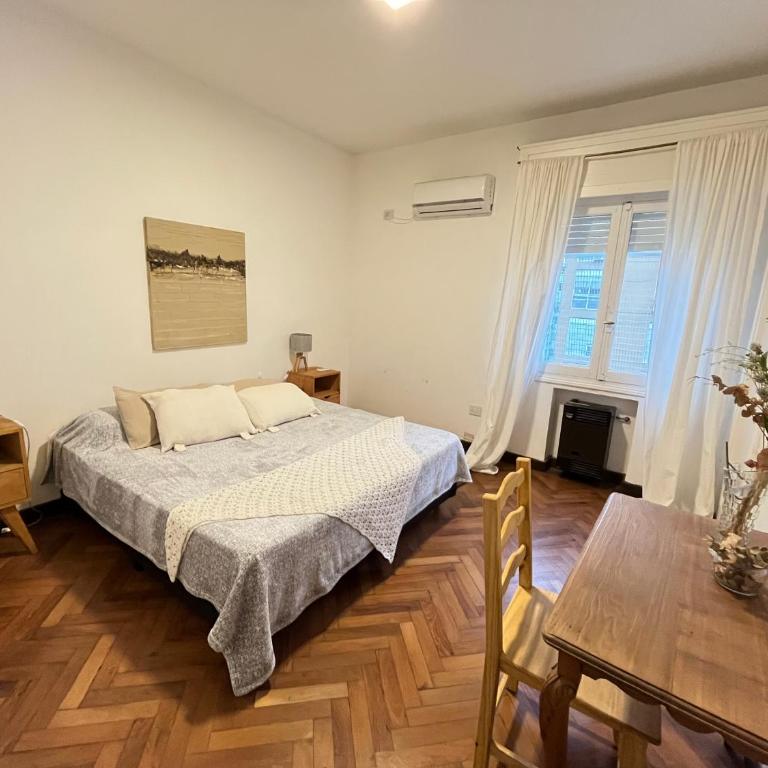 Piso completo en el centro de cordoba, muy amplio especial para familias - Apartamento con 4 dormitorios - 4