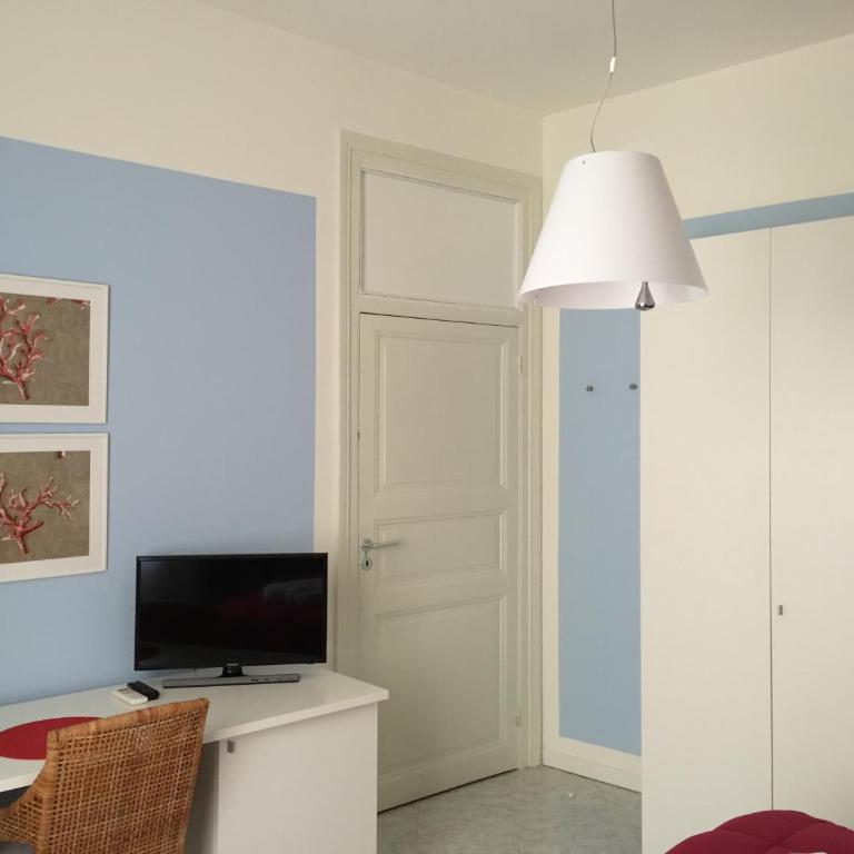 AlbaChiara Suite Rooms - City Center - Camera Matrimoniale/Doppia con Letti Singoli - 8