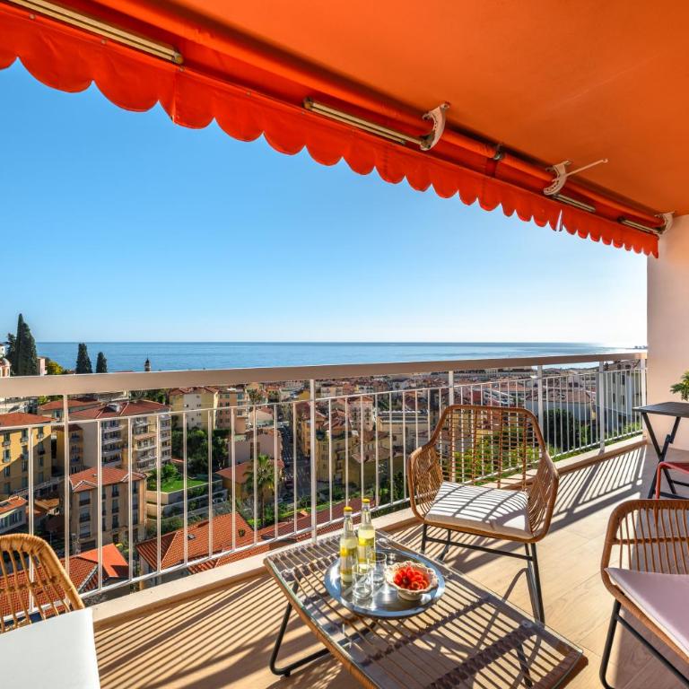 Les Orangers, Charmant studio avec coin nuit, incroyable vue sur la ville et la mer, parking - Apartment mit Meerblick - 33