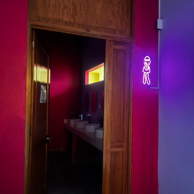Hostal Amigo - Single Bed in Mixed Dormitory Room (4 Beds) - 9