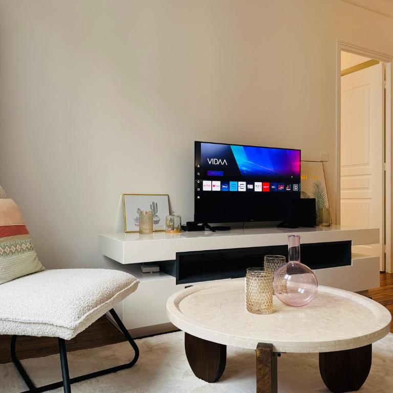 Luxueux 2 pièces au cœur du 16e - Apartment mit 1 Schlafzimmer - 2